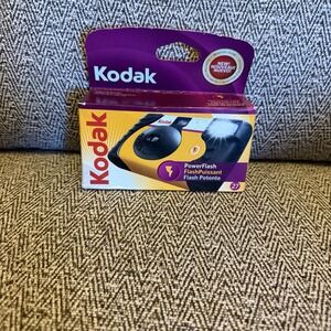 Kodak Power Flash- Single Use‎ Disposable Camera- 27- EXP: 11/2010
